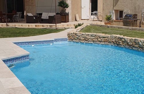 Saint-Cannat Villa | Sweet home in Provence ! Ideal for family or friendly gatherings!