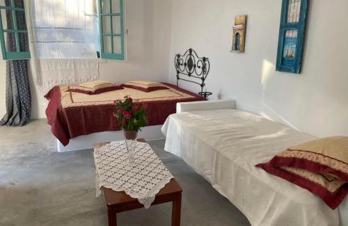 Panteli House | Sweet home with two beds -one single room- with beautiful view!