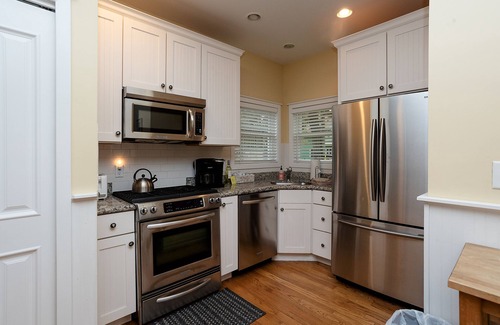 Michigan City Cottage | Sweet Inn Coach House near beautiful beach on Lake Michigan in Beachwalk