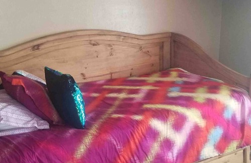 Aztec House | Sweet, quiet country home-