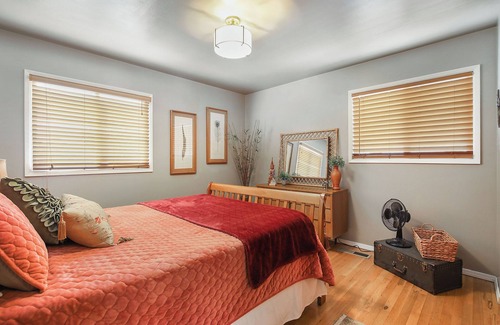 Lewiston House | Sweet Retreat - Retreat to a backyard oasis! Perfect for family fun!!