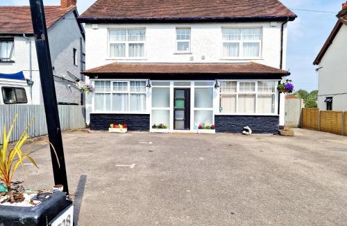Oxford House | Sweet Rose Guest House Room 3