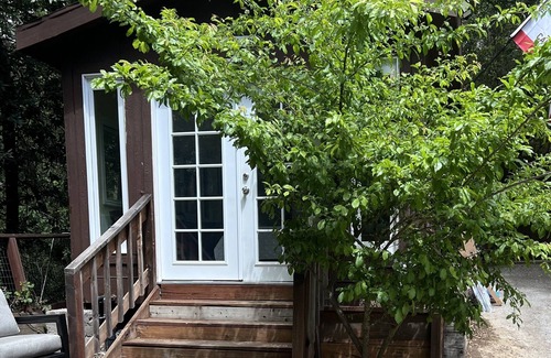 Soquel Cabin | Sweet Spot in the Santa Cruz Redwoods 10 minutes from the Ocean