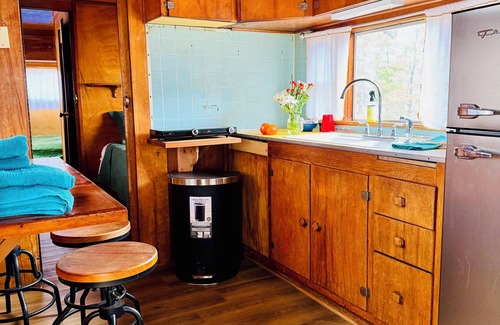 Floyd House | Sweet Suite - Green Acres Resort Floyd