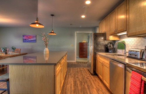 Killington Condo | Sweet Suite! Modern, Pool, 2RM, 2BA, Ski Resort 532