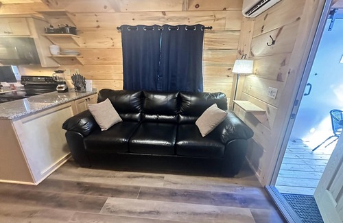 Union Mills Cabin | Sweet Thang-Hot Tub, Fireplace,Hiking,View,Near Asheville ,WiFi