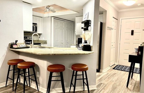 Biggar Condo | Sweet Tranquility! Enjoy this Sweet tranquil space near RSW! 90 day minimum stay