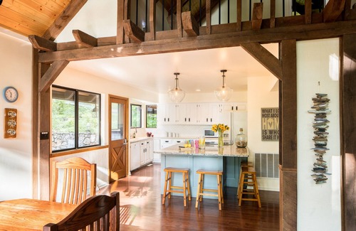 High Point House | Sweet Virginia Blue On Smith Mountain Lake: 6000 sq ft