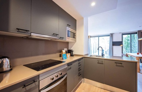 Dreta de l'Eixample Apartment | Sweett | Girona B2 - Four Bedroom Apartment, Sleeps 10