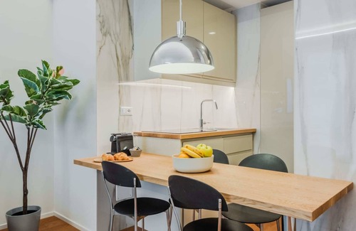 Guastalla Apartment | Sweett | Luxury Velasca VI
