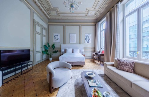 Upper Town Apartment | Sweett | Suite Signature Mas A-21