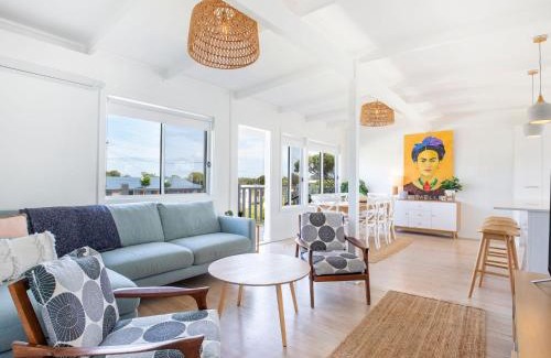 Culburra Beach House | Swell I Pet Friendly I 2 Mins Walk to Beach