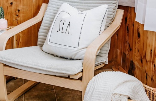 Salvo Cottage | "Swell Life"- Cozy Oceanside Cottage- Short Walk To Ocean- Quiet Beach Access