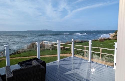 Holworth Resort | Swift Mosselle Pitch 24 Creek Caravan Park dog friendly