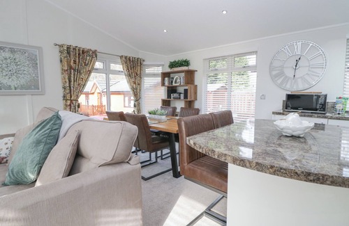 Troutbeck Cottage | SWIFTS REACH LODGE, pet friendly, with a garden in Windermere