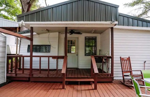 Eufaula Cabin | Swim Fish and Relax at the CABIN 1 BR sleeps 4.