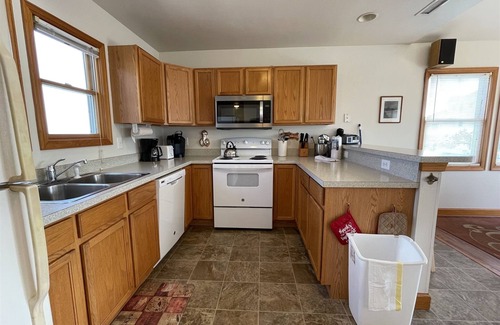 Frisco Cottage | Swinkels is a spacious 3 bedroom, 1.5 bath home that is a true jewel!