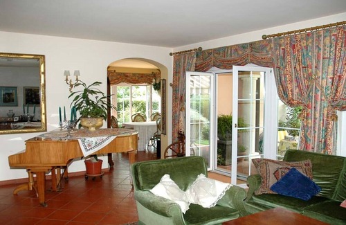 Massa e Cozzile House | Swiss B&B La Tartaruga, Bed and Breakfast: promos pr famille