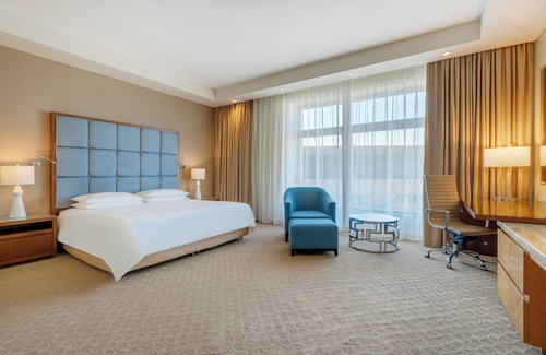 Al Muraqqabat Hotel | Swissotel Al Ghurair