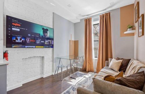 Harlem Apartment | SWJ 3rd - Sleeps 7,Close to LGA,Times Sq in 25 min