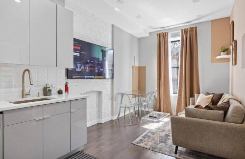 Harlem Apartment | SWJ 3rd - Sleeps 7,Close to LGA,Times Sq in 25 min