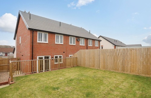 Holyhead House | SWN Y NANT, pet friendly, character holiday cottage in Holyhead
