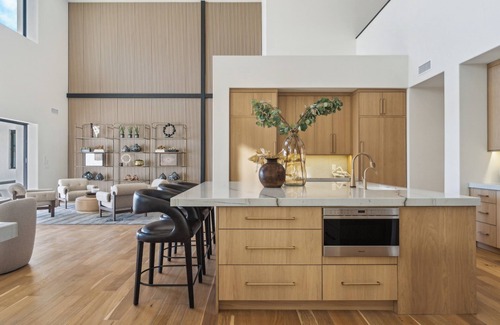 La Tierra Estates House | SWSS - NEW ELITE RETREAT: Premier Destination for Corporate and Wellness Stays