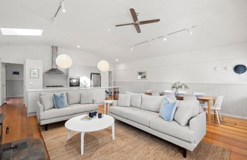 Ocean Grove House | Swyn Y Mor Riverside Cottage Haven