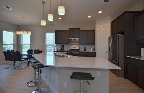 Round Rock House | SXSW, FORMULA 1, ACL, WEDDINGS, GRADUATIONS, JUST FOR FUN