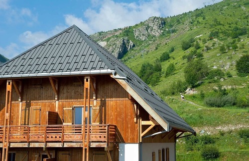 Saint-Sorlin-d'Arves Condo | Sybelles Ski Area | Sleeps 7 | Slope-side Comfort