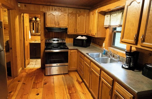 Rockbridge Cabin | Sycamore - Hosted by The Chalets