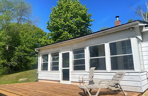 Frontenac Cottage | Sydenham Lake Cottage Rental