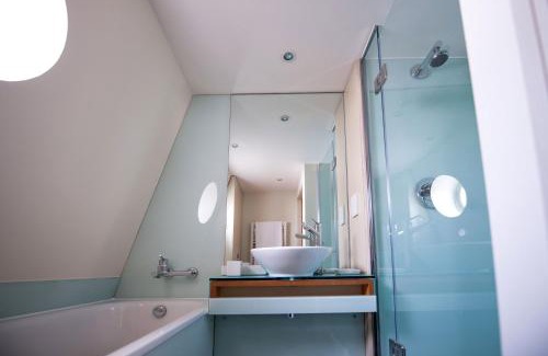 Chelsea Hotel | Sydney House Chelsea