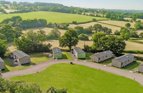 Axminster House | Symphony 3 Hot Tub Pet