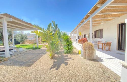 Sannicola Apartment | Symphony Sound Villa with Pool