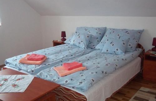 Istenmezeje House | Szikla Vendégház