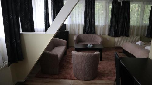 Bekescsaba House | Szlovák Panzió