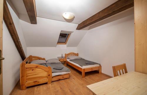 Magyarkut Apartment | Szobi Malomkert Lovarda