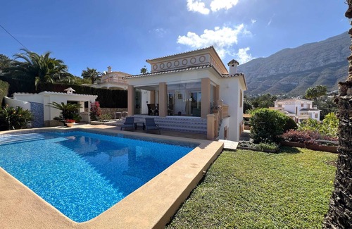 Denia Villa | T-1023, Navarrete, fantastic Villa with private pool in Dènia