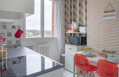 Charleville-Mezieres Apartment | T1 cocooning à l’Hôtel de Ville