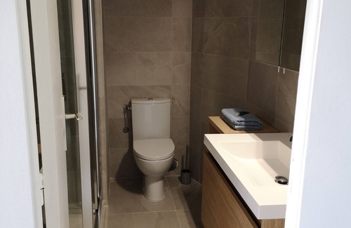 Liberation Apartment | T1 Nice Center 30m² Wifi Bright calm 2 steps from the streetcar stop