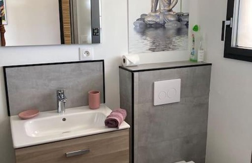 Cuttoli-Corticchiato Apartment | T1 traversant, plain pied entre mer et montagne