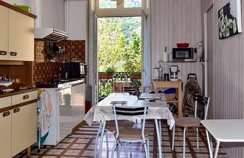 Bagneres-de-Luchon Apartment | T2 38 m2 - at the foot of the LUCHON Spa, Ideal for THERMAL CURES