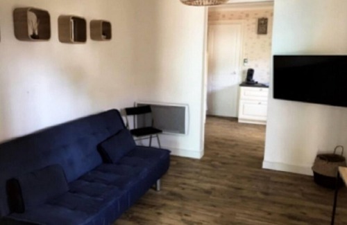 Anglet Apartment | T2 Anglet near beach, port, garden not overlooked, 5 mins drive from the beach