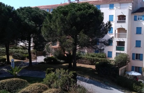 Frejus Apartment | T2 apartment (2/4 p) at LAGON BLEU