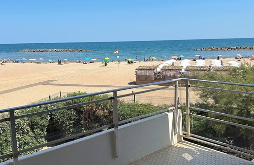Valras-Plage Apartment | T2 APARTMENT SEASIDE 'THE WATERFRONT'