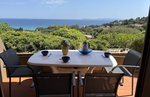 Le Lavandou Apartment | T2 Cabin in Lavandou - Sea View, Private Parking