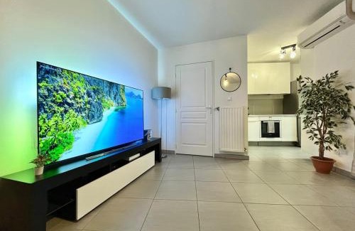 Decines-Charpieu Apartment | T2 cosy avec parking - Goupama Stadium LDLC Arena
