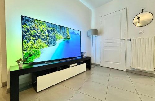 Decines-Charpieu Apartment | T2 cosy avec parking - Goupama Stadium LDLC Arena