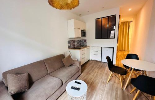 Gambetta Apartment | T2 Cosy Centre-ville avec cour